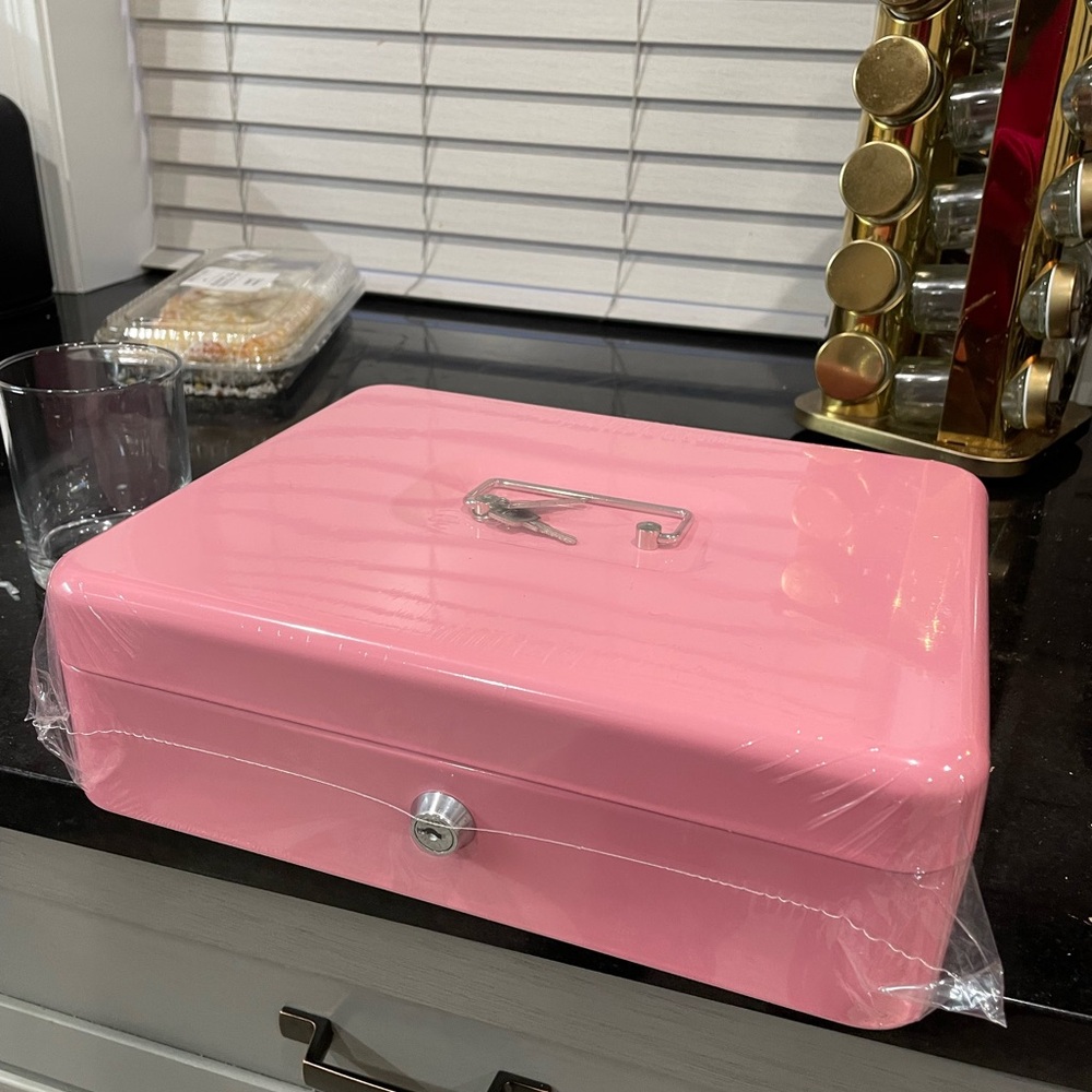 Cash Lock Box with key